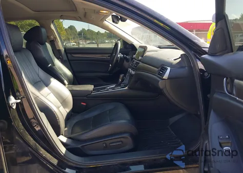 2018 Honda Accord Touring из США, поврежденный, VIN 1HGCV1F96JA009485